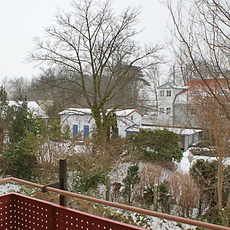 Apartment Ostseeblick, Wustrow 29 Kuehlungsborn